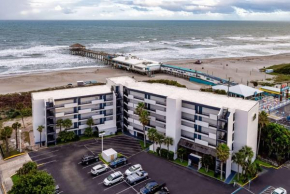 Отель La Quinta by Wyndham Cocoa Beach Oceanfront  Какао Бич